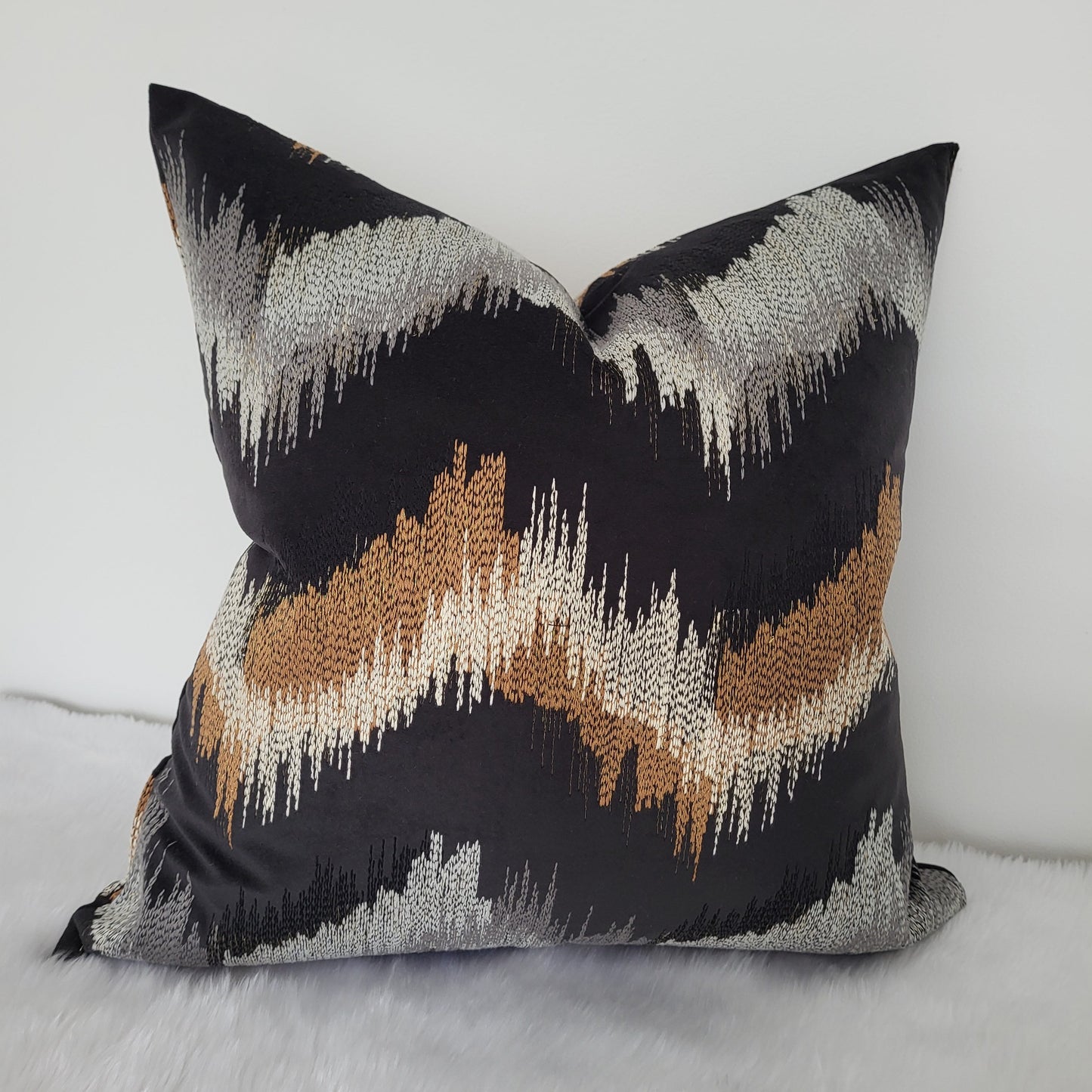Clarke & Clarke Sagoma Noir Cushion Cover - 45x45cm